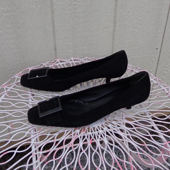 Vintage Black Suede Prada Kitten Heel Pumps Shoes sz 39 Italy Leather Pr… - Picture 1 of 16